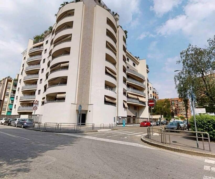 Flo House, Universita Bicocca Milánó Kültér fotó